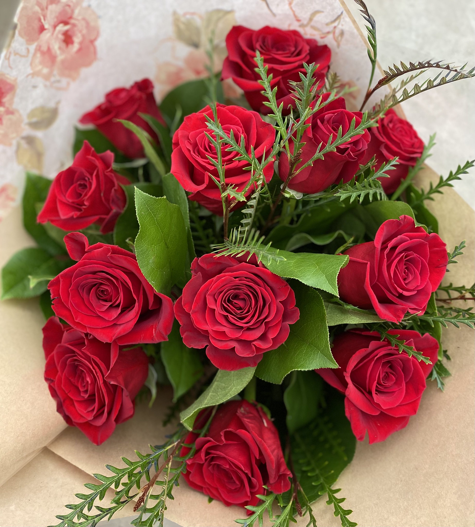 Dozen Roses 